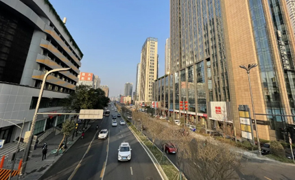 超1200根智慧路燈！ 華體科技“多桿合一”智慧路燈即將為成都一環(huán)路增光